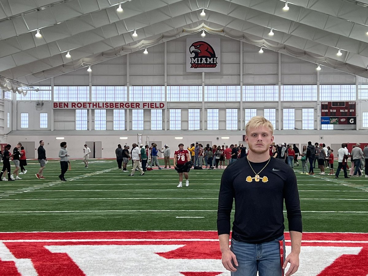 Made the 4 hr drive with <a href="/carterconley7/">carter conley#1</a> for the Miami Ohio Game Day Invite today. Absolutely beautiful campus and facilities @RedHawksRecruit <a href="/CoadyKeller1/">Coady Keller</a>