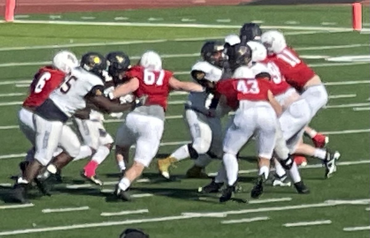 Proud of #67 <a href="/CalvinBright/">calvin bright</a> !! You are a Strong, fast, smart, team focused and gifted Football Player…Proud of you and your attitude always!