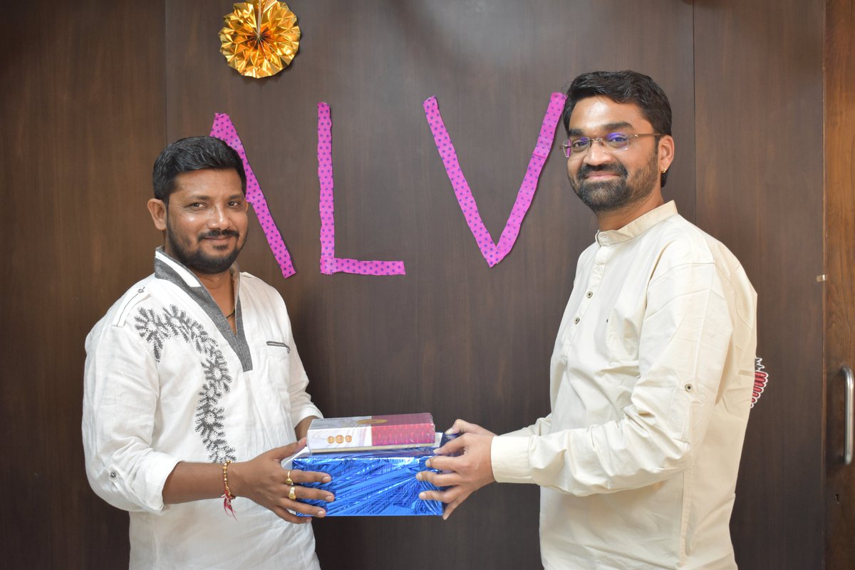 alvi_software's tweet photo. Another surprise gift given by Alvi
#alvisoftware #appdevelopment #mobileappdevelopment #mobileapps #ecommercesolutions #ecommercesolution #devops #cloudservices #appsandroid
#androidapps #enterprisesolutions #linkedingrow #happyvibesonly #hindufestival https://t.co/rOKBl0w8j1