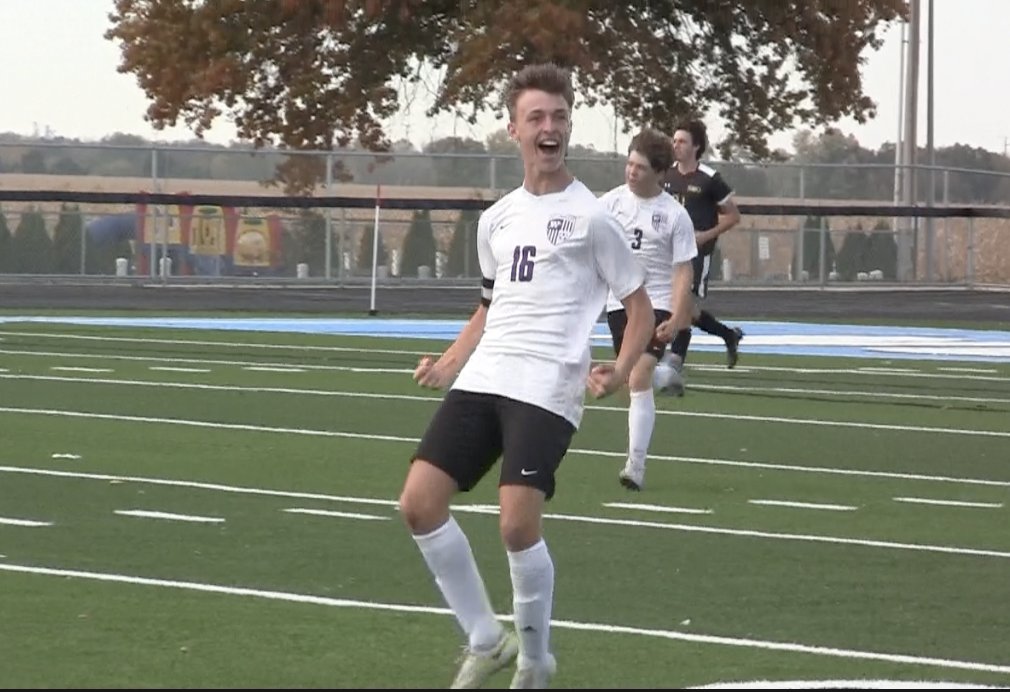 Cyclones Get Super Sectional Rematch With Althoff After Win Over Williamsville channel1450.com/2022/10/22/cyc…