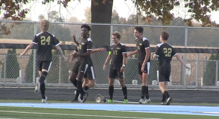 Channel1450com's tweet photo. Cyclones Get Super Sectional Rematch With Althoff After Win Over Williamsville https://t.co/i0hR5oNQQw https://t.co/YQaCk62Q0d
