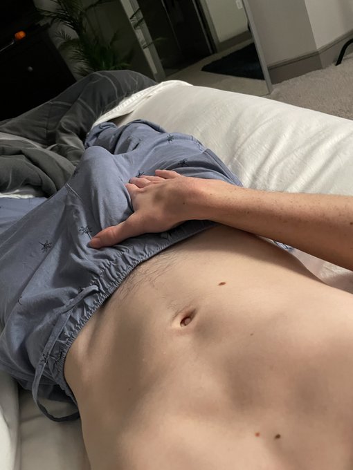 mornin https://t.co/UGGCNA2bmR<a href="/tag/shampoochallenge"class="tags"><span>#shampoochallenge</span></a>