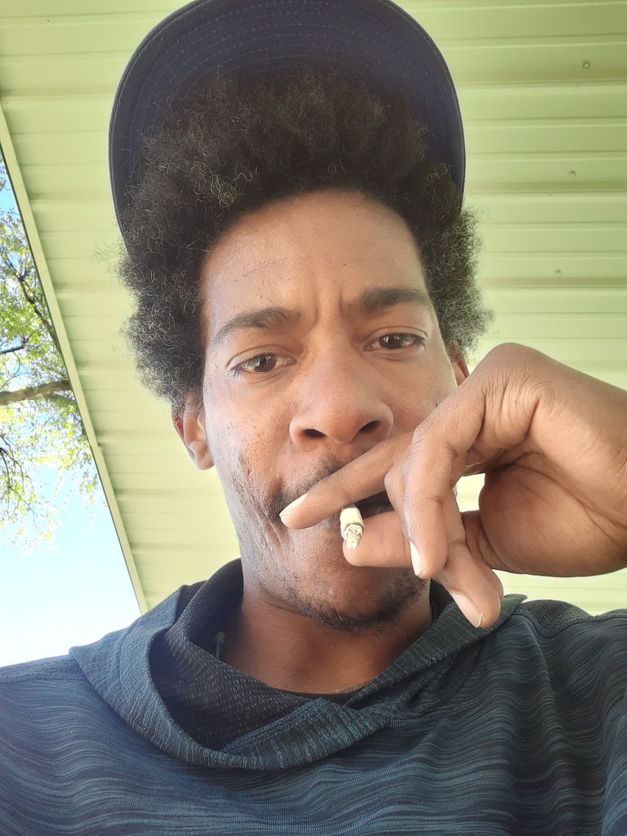 itstob420's tweet photo. Im just so basic and natural no funny shyt just natural shyt #pprplane #powerful https://t.co/OthP3AODFS