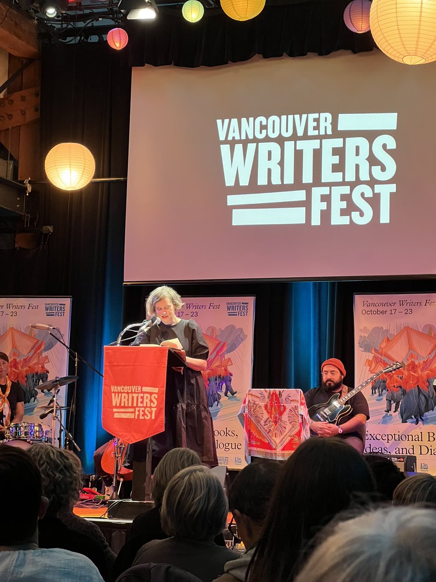 The one and only @lethal_heroine reading from her latest When We Lost Our Heads at the Literary Cabaret- part of the @VanWritersFest! I’m engulfed.