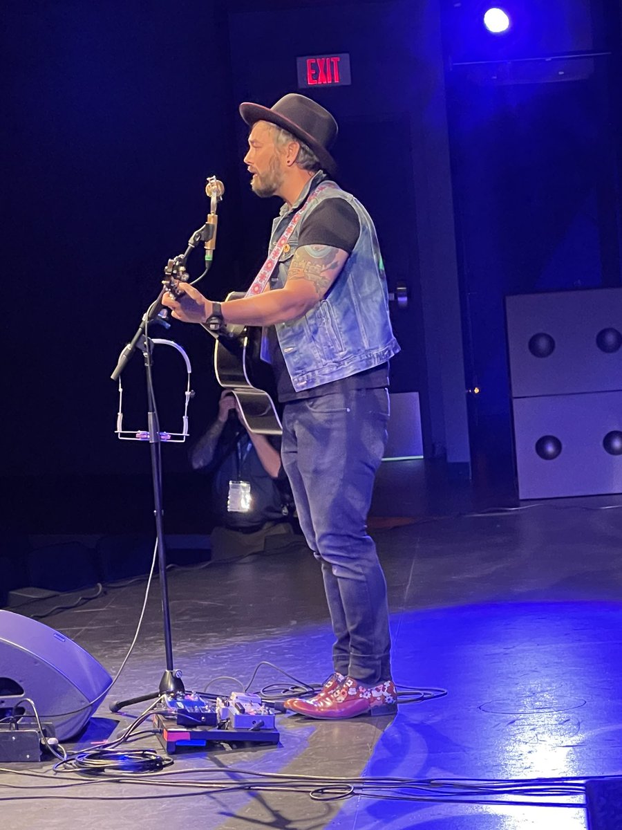 cindymcleod's tweet image. Ryland Morantz at #abshowcase #singersongwriter #storiesoftheroad @ArtsTouring