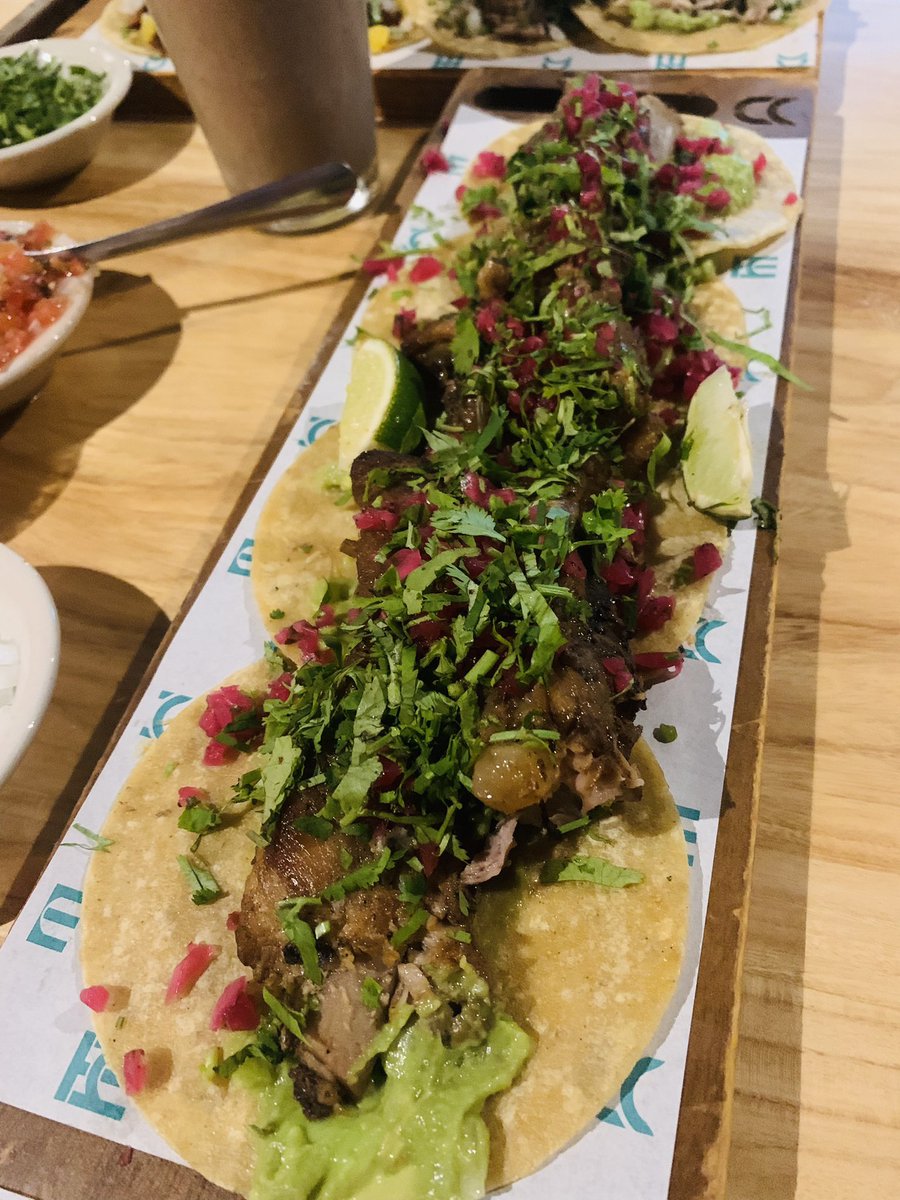 MelaraLoyda's tweet photo. 😋😋😋 https://t.co/VUZ1bSZ94x