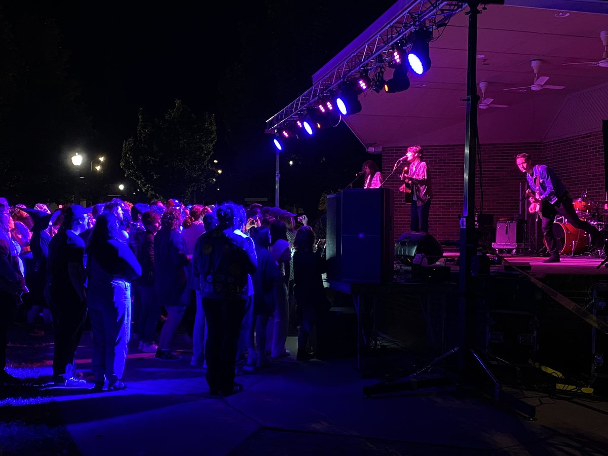 KMNR 89.7 FM tweet media