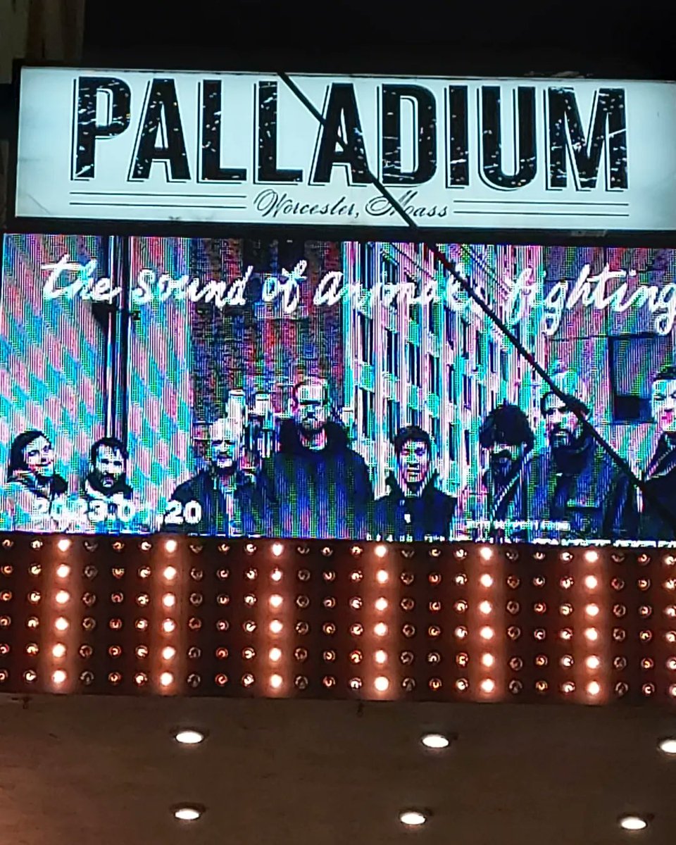 GrinNBarrett719's tweet photo. Round 4 of @TaySwiftNight completed @palladiumshows tonight, feat. My horrible singing #ikywt https://t.co/aaPKoUObVz