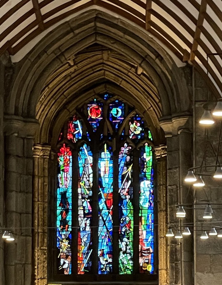 The modern stained glass windows in St Andrew’s Plymouth we’re Installed after the church was gutted by fire in WW2. By John Piper, who also designed windows for the new Cathedral at Coventry. #stainedglasssunday #Plymouth