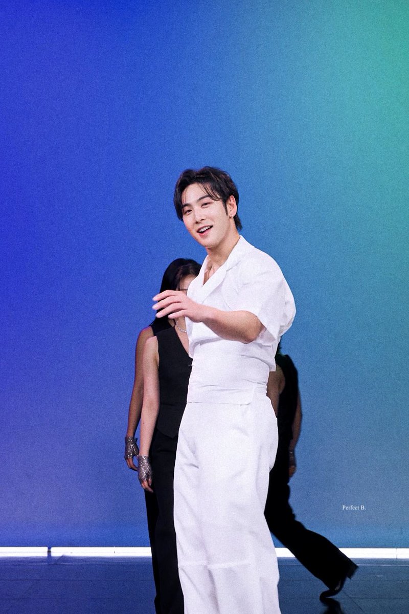 perfectB721_'s tweet photo. 🦄https://t.co/uTGII5CQZb

#백호 #강동호 #BAEKHO #KANGDONGHO https://t.co/f3mufA9ycN