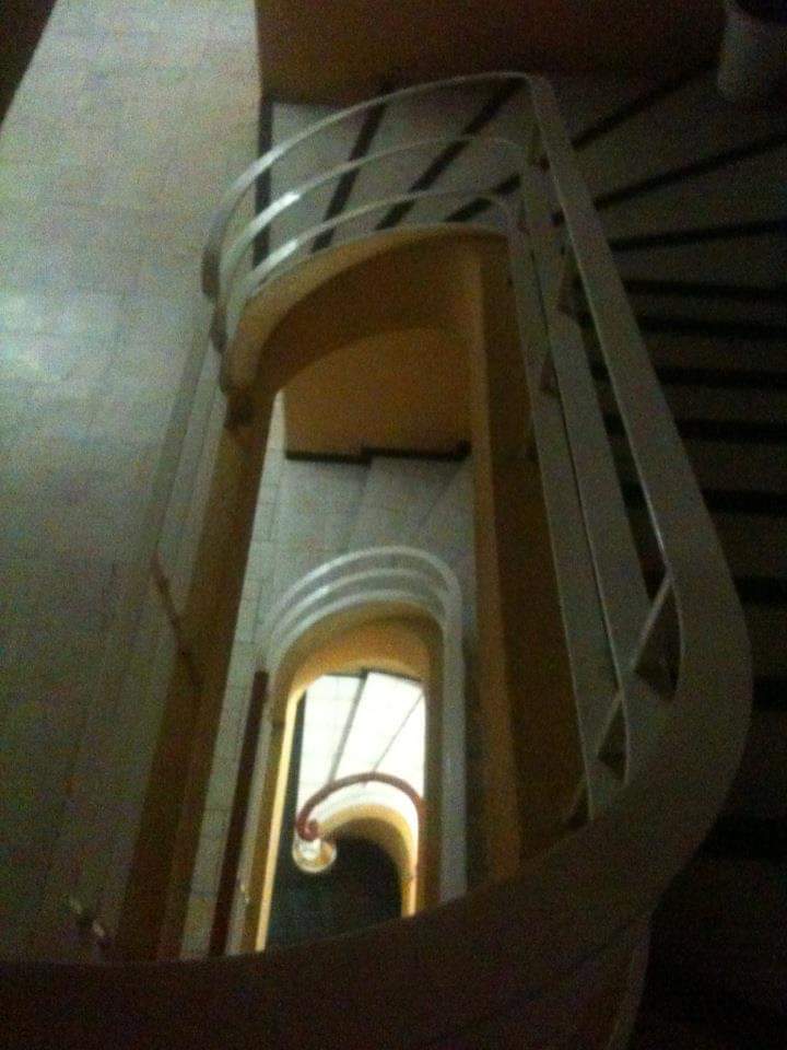 setroc68's tweet photo. @ExaArq Otra vista de estas escaleras https://t.co/9TH9E8N5YZ