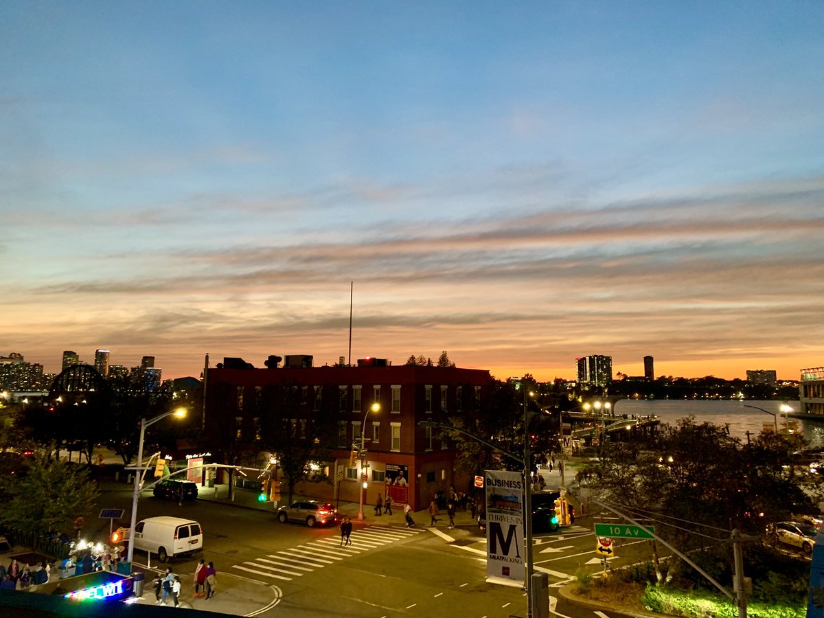 fssenglish's tweet photo. We explored the High Line through the Meat Packing District- four days of walking is catching up with us! 😴 https://t.co/DO2Jh1SKT0