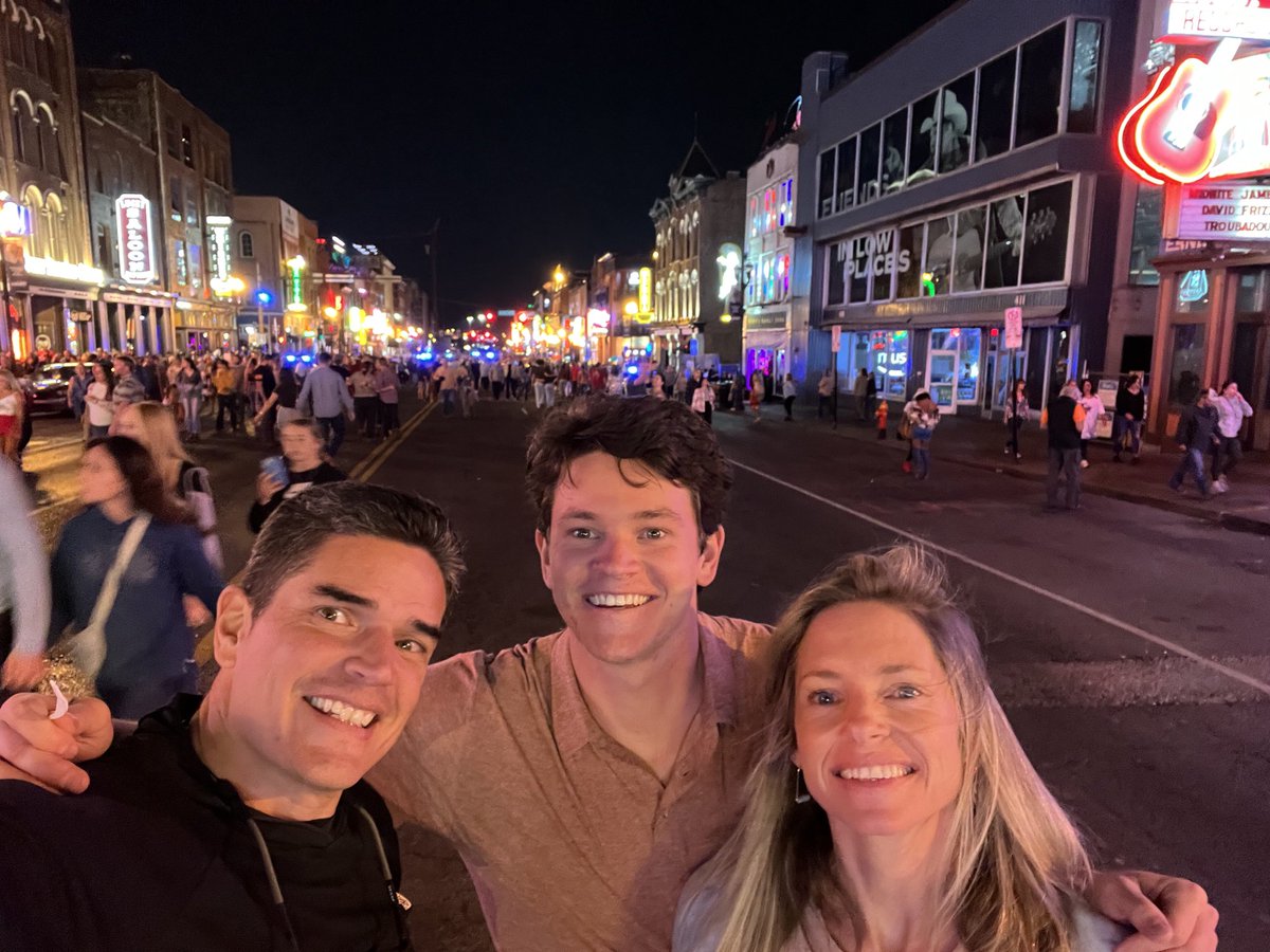 Had to take the ‘rents to Broadway 🕺🏼. But back home now for an early wake up call. #AlmostGameday #BleedBlue #ColtsvsTitans