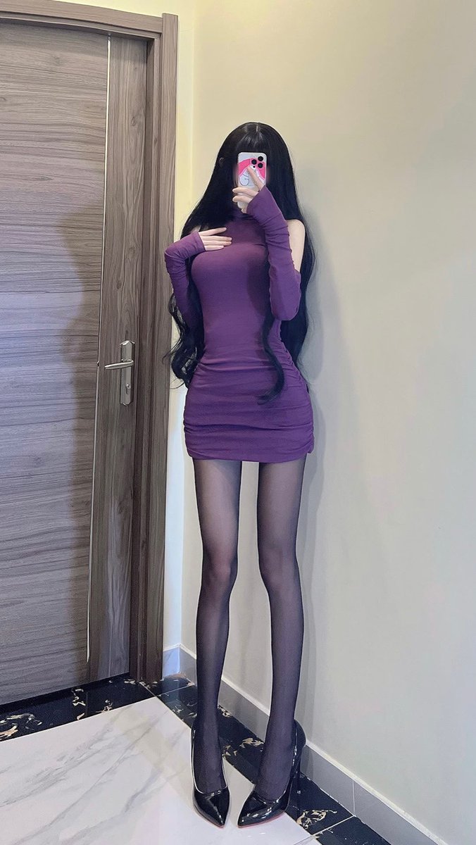 妹妹有什么好的，过来看看姐姐 https://t.co/r8Z8D4kxEf