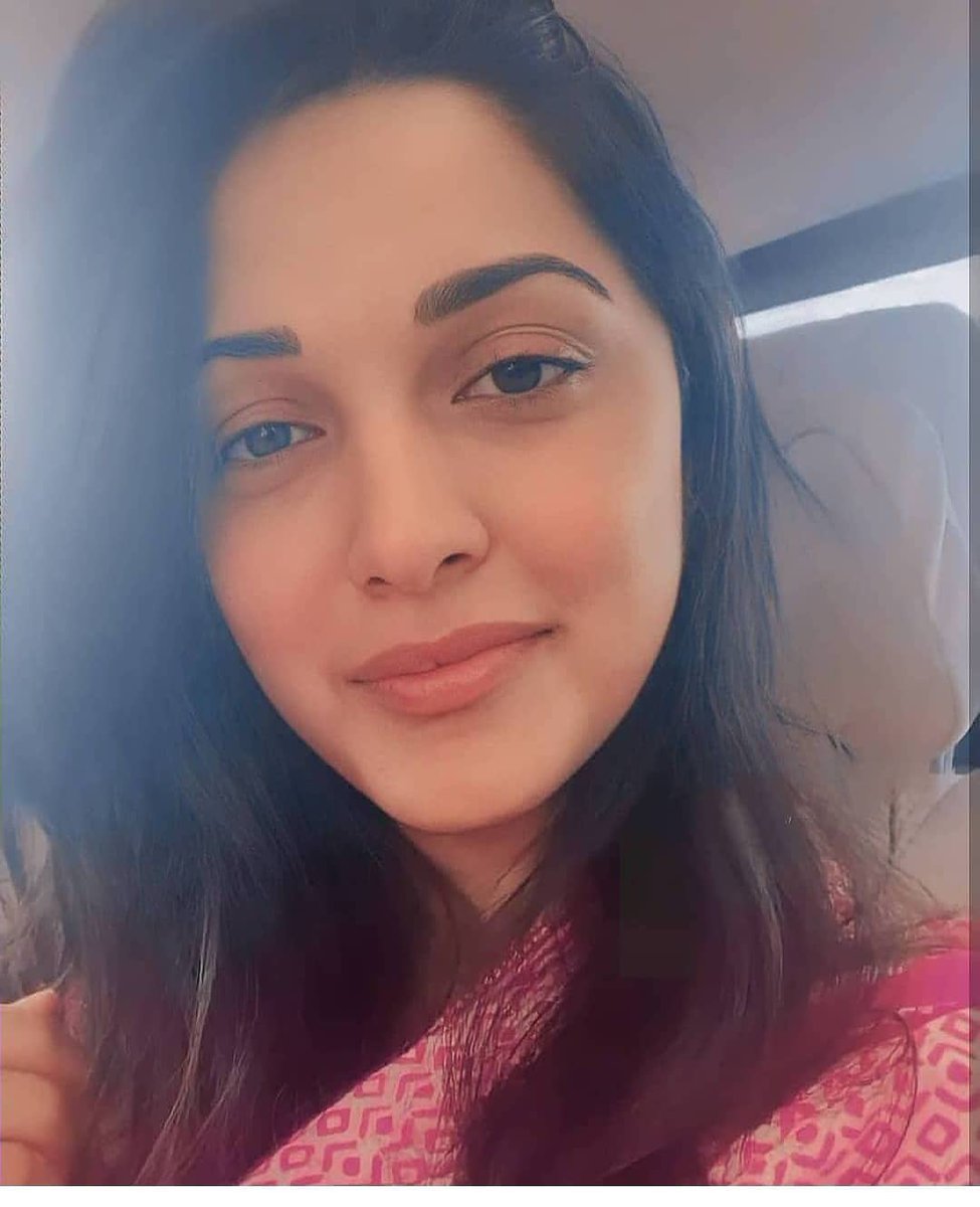 Kiara_Fan_Club's tweet photo. Good Morning @advani_kiara Mam All #KiaraAdvani Fans 🤗😍 https://t.co/36VuY1I2me