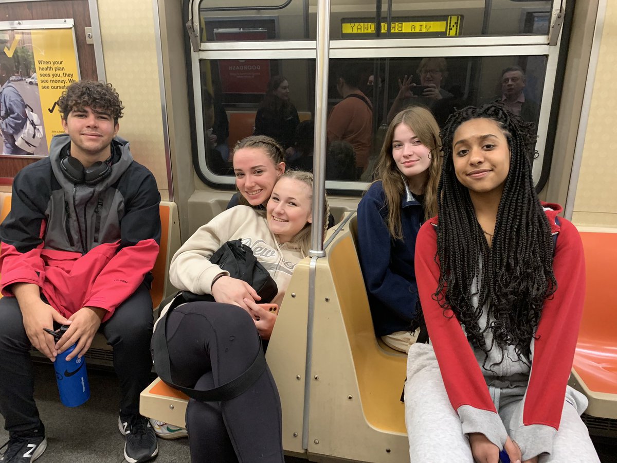 fssenglish's tweet photo. Some final shots from a busy last day in the Big Apple 🍎 https://t.co/ALrewPjcGR