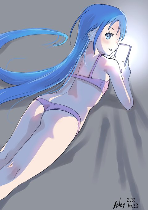 今朝上げたさみちゃん、もっと極端なコントラストでも面白いかもしれない。
←Before  After→ 