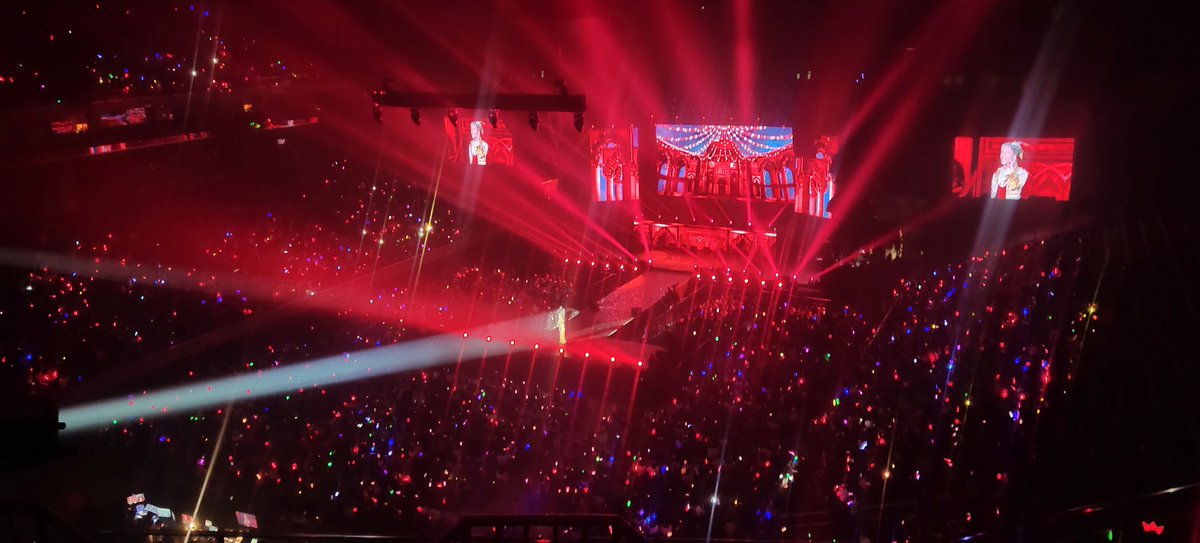 builuvvee's tweet photo. Thankkyouu kinnporsche boyss mahal ko kayoo!!#KPWorldTourManila https://t.co/FQuSozDEOq