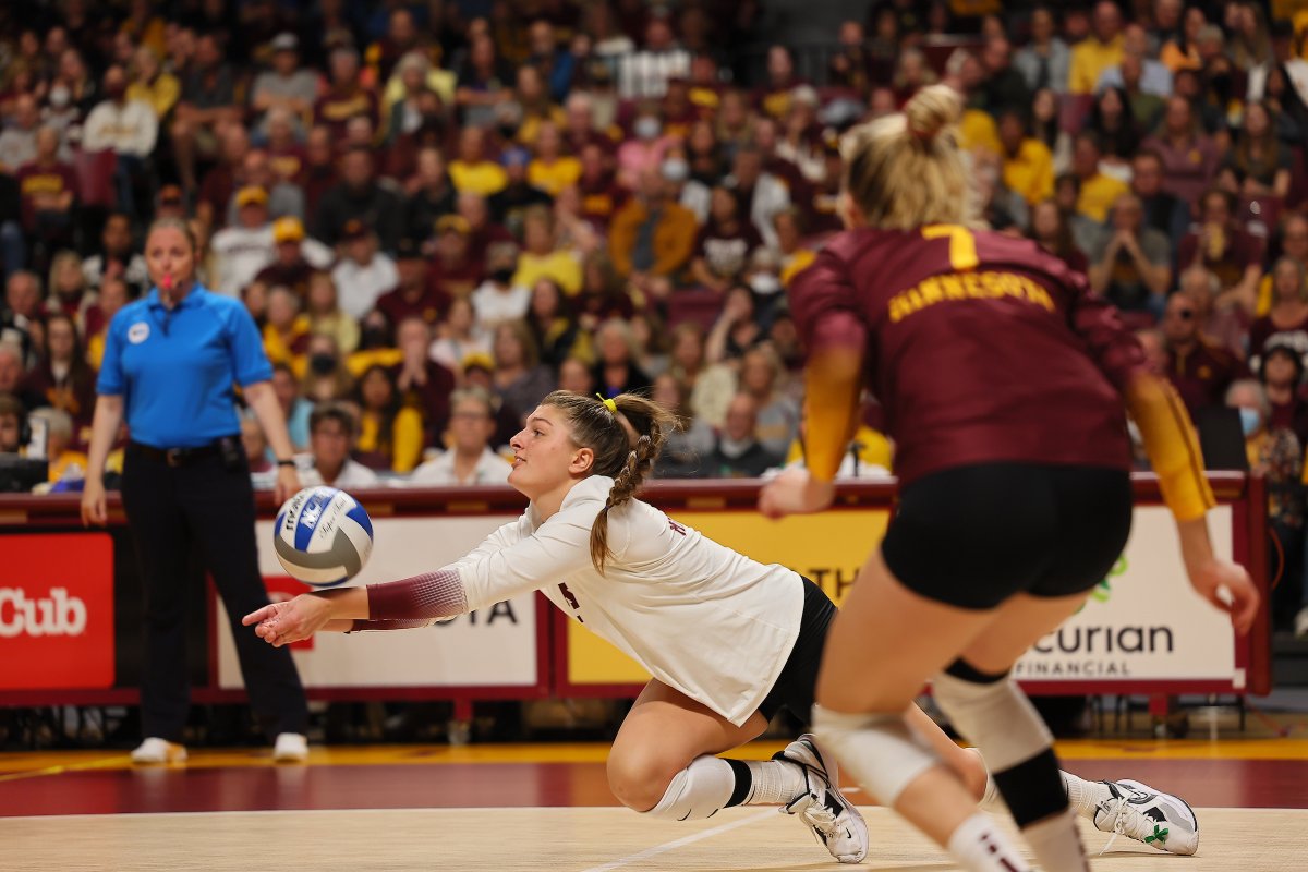 No. 9 Minnesota (12-6, 7-3 Big Ten) posted its sixth ranked win of the year in a four set victory over No. 12 Purdue (15-5, 6-4 Big Ten) on Saturday night at the Pav.

Mckenna Wucherer (16) and Lauren Crowl (7) tallied career-highs in kills in the win.

z.umn.edu/PURecap