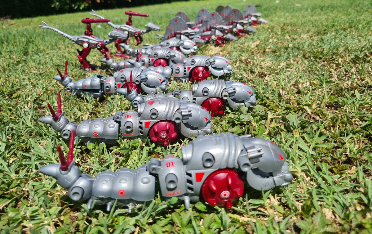 FangsMountain's tweet photo. Many of them are NJR converted to OJR/OER #zoids #molga #gator #merda #hellrunner #spineback #slitherzoid https://t.co/j3Dd1Nc5C9