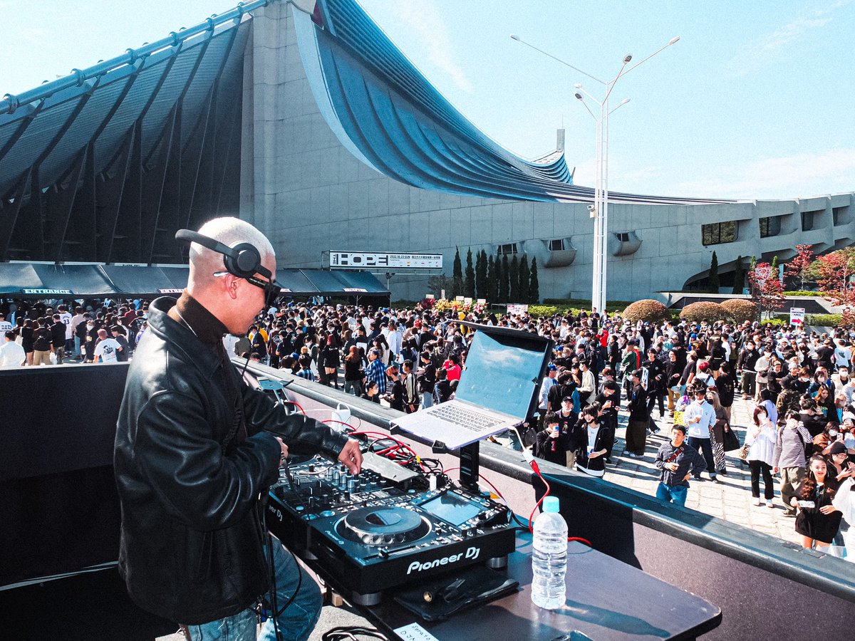 THEHOPE_FES's tweet photo. THEHOPE 📸
【 DJ NORIO 】@YabeDJ
#THEHOPE_fes #THEHOPE_2022 #DJNORIO #代々木第一体育館 https://t.co/Q8R4gm9lSe