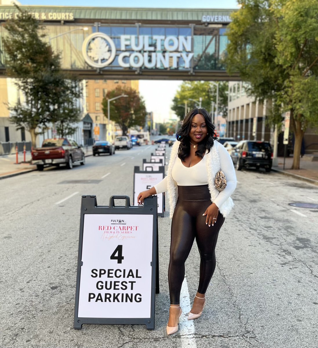 KeyshaLeeTV's tweet photo. Cheers to an amazing Red Carpet Film &amp; TV Series @Fulton_Films https://t.co/izTKDe0f77
