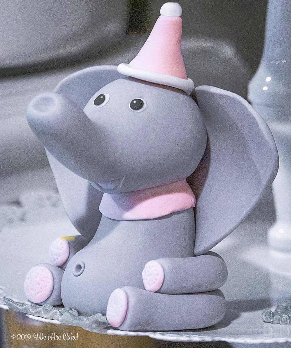 Fondant character cake toppers are so fun to make. This cute elephant will sit atop a 1st Birthday cake! #CakeTopper #BirthdayCakeTopper  #CustomTopper #CustomCakeTopper #fondant #cakes #cakeartist 
#birthday #birthdaycake 
#satinice 
instagram.com/p/But15a-BsS0/…