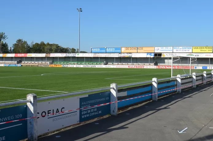 RFCLiege_news's tweet photo. 🗣#MatchDay
⚽️ KVK Ninove v #RFCLiège
🕓 15h00’
📍#Ninove
🏟 Stadion de Kloppers
🏆 #1Nationale1
👮🏻Mr Lucas (🏳️ Dillen & Rasschaert)
📲#NinFCL #NinoveRFCL #AllonsLiège
🚌 Combi-car obligatoire https://t.co/OTZJagd6d3