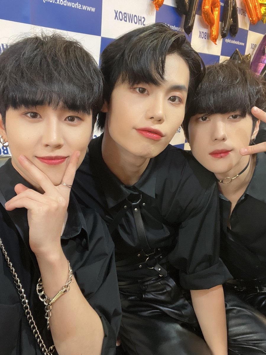 HourlyBlklvl's tweet photo. ♡ ♡ ♡ Black Level ♡ ♡ ♡
#BLACK_LEVEL #블랙레벨 @Blacklevel_twt #Younghoon #Intae #Ze_u https://t.co/nLHgVlvPMl