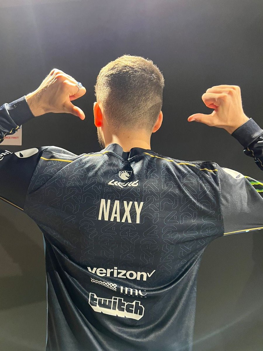 loudstark3's tweet photo. Pow @loud_aspas me emocionei véi aí tu me faz chorar man 🥺🥲 #GoTeamLiquid 🇧🇷 https://t.co/zltEzl4dz1
