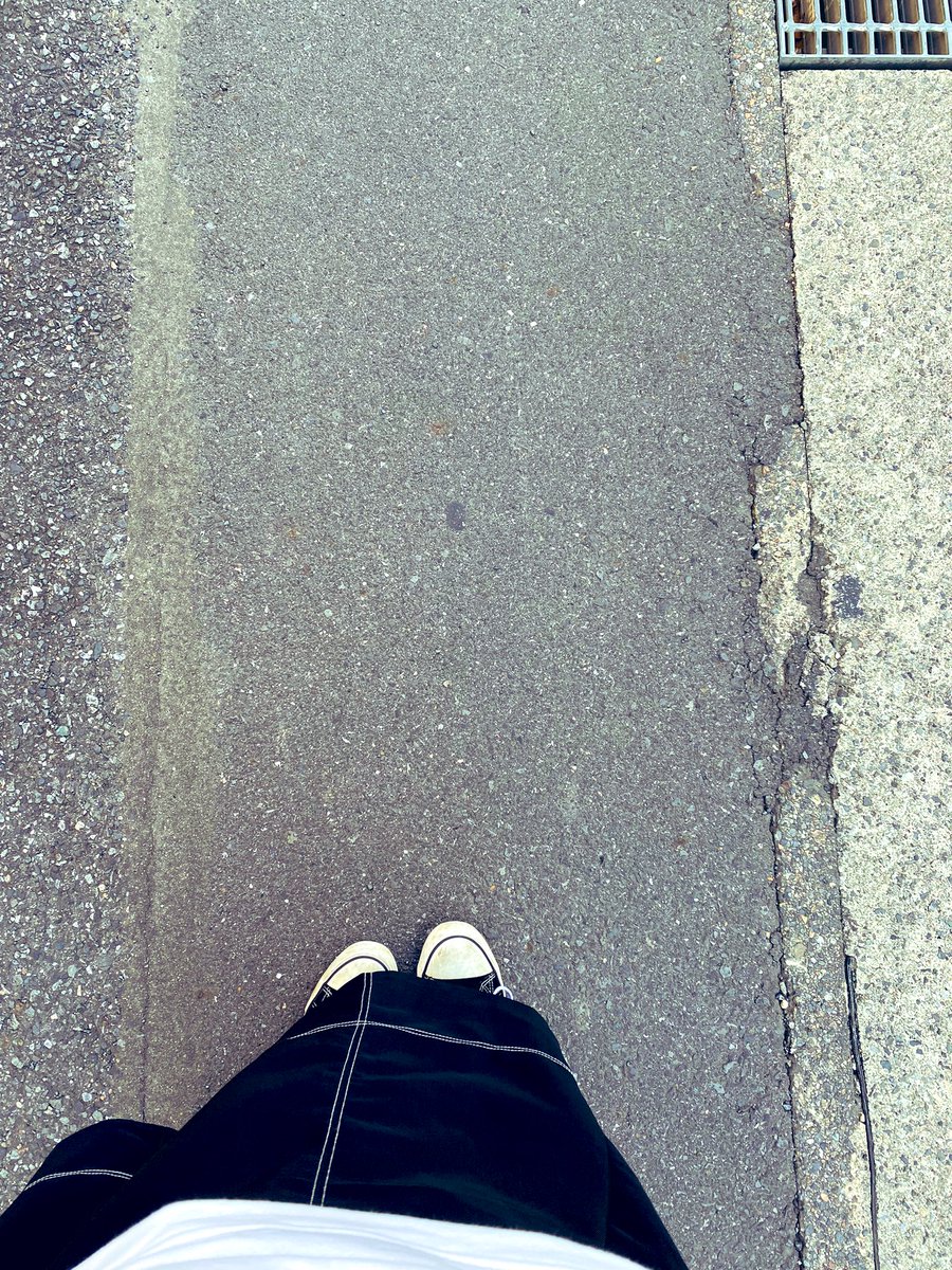 _runnnnn's tweet photo. 今日はお仕事お休み✨
お出かけー🚗³₃

 #RunDays
 #日常垢さんとつながりたい 
 #日常垢
 #日常
 #つぶやき https://t.co/4TZWm2SnGp