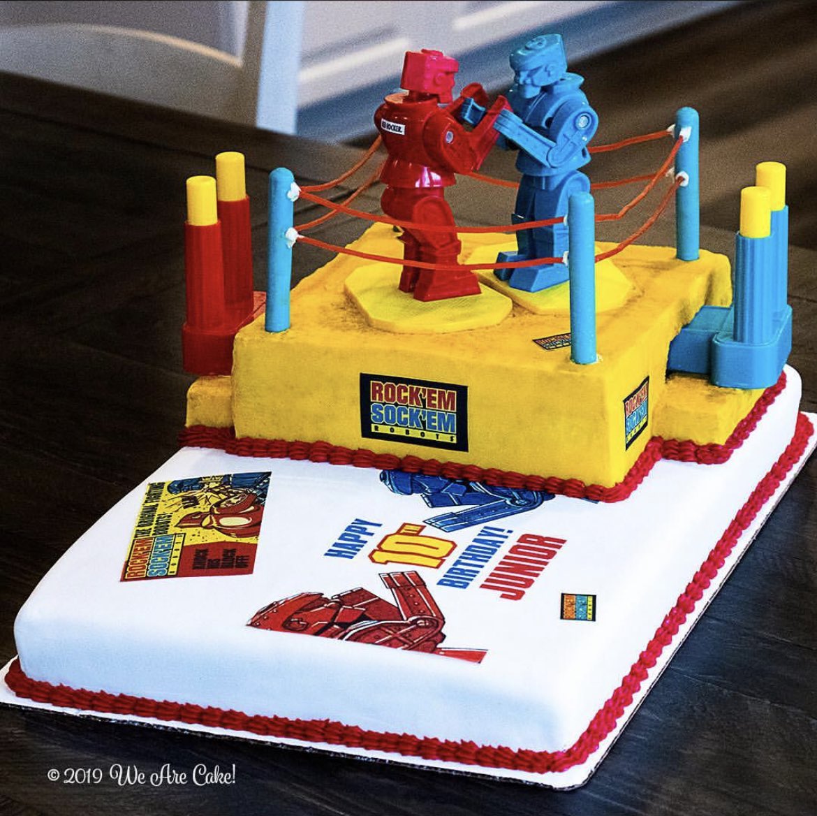 Interactive Rock em Sock em Robots cake… and YES you can actually play! 🤩🤯🤩 #customcakes #customcake #cake #cakeinstagram #cakedecorating #cakesofinstagram  #cakes 
#birthday #birthdaycake 

#omgcake #wowcakes #amazingcakes 
#yesitsacake

instagram.com/p/Bu4dd96h00u/…