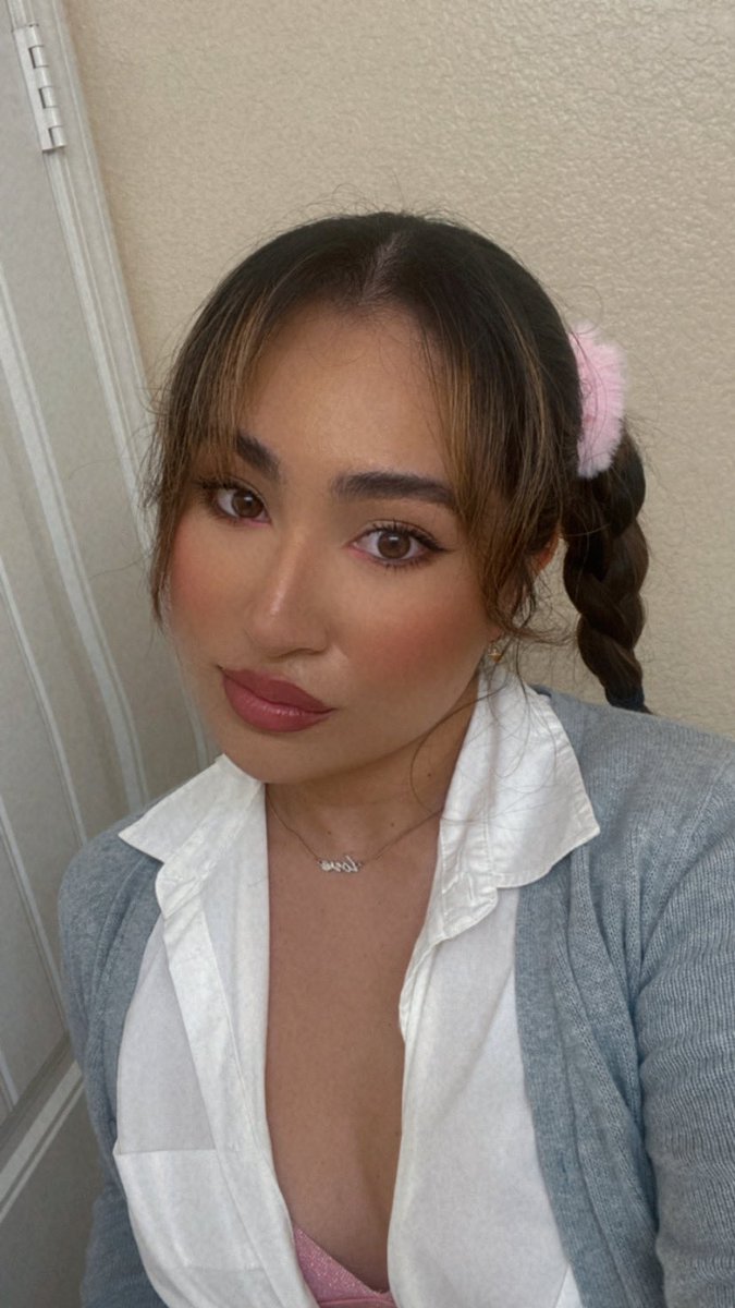 lesxsarai tweet picture