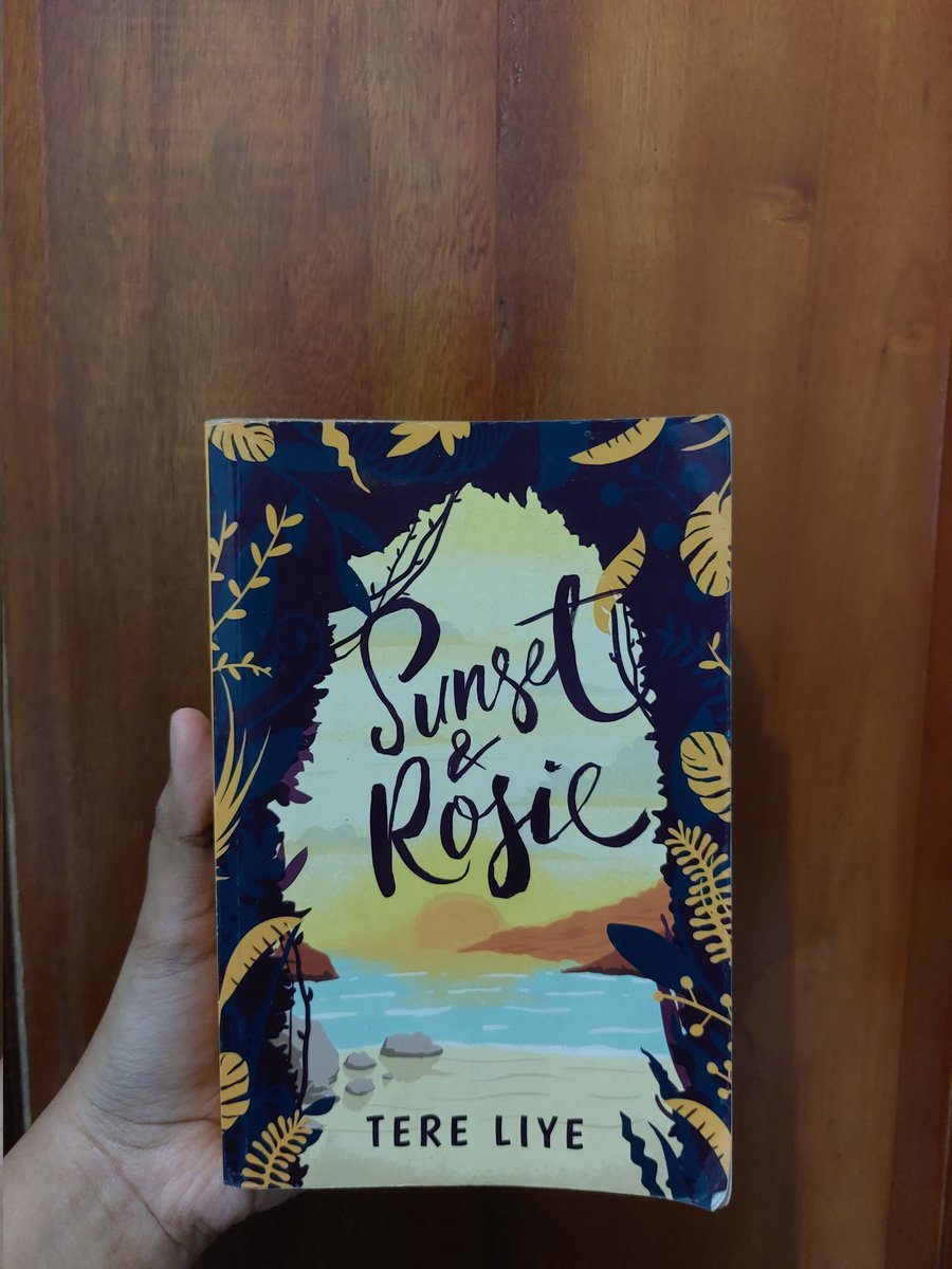 quwuwaaa's tweet photo. WTS NOVEL TERELIYE 
-Moga Bunda Disayang Allah (50k)
-Sunset and Rosie (55k)
-Rembulan Tenggelan di Wajahmu (55k)
-Tentang Kamu (55k) https://t.co/EJsRP0z7Ab