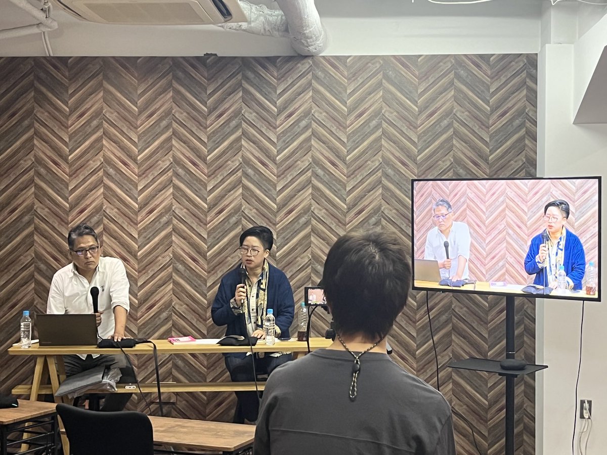hsuganuma's tweet photo. T3 Photo Festival Tokyo 2022のリレートーク「写真と評論」スタートしました。
5人の世代の異なる評論家、批評家、研究者の方々にお越しいただき、お二人ずつてリレートークをしていただきます。
5時間の長丁場です......。

https://t.co/CdYZBWve06 https://t.co/3d065Z0INa