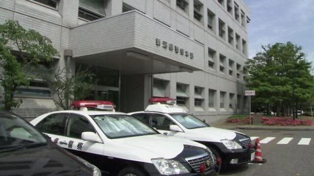 どういうことなの…全裸の男を現行犯逮捕！「なぜ歩いたのか思い出せない」