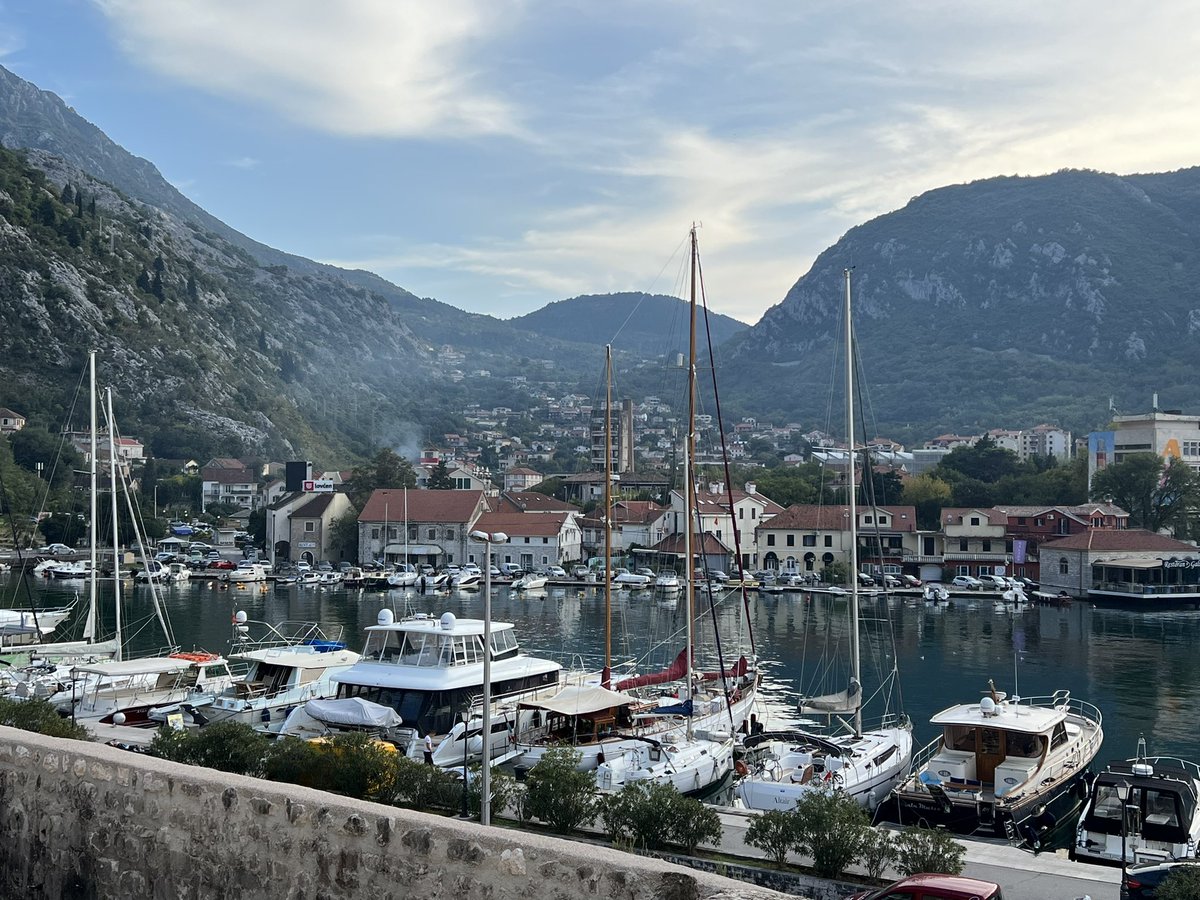 A fabulous setting for a jazz club - in the Medieval Old Town of Kotor… a lovely last night. cc @jeancayeux @enilev @tobiaskintzel @BetaMoroney @mikeflache @AkwyZ @EvaSmartAI @Nicochan33 @Khulood_Almani @PawlowskiMario @NevilleGaunt @sallyeaves @louiseoconor @mvollmer1 @YIbnM