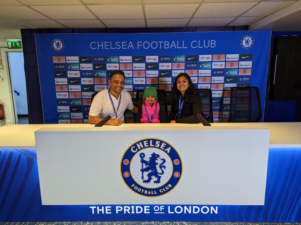ChelseaIndia's tweet photo. Blue presence from India!
Valsad's Vashishth Desai & family and Rishabh Rastogi were at the Bridge yesterday night for the big game ๐๐๐ผ
#CFC #ChelseaIndia #CISCGlobal https://t.co/bfJIE5fCzY