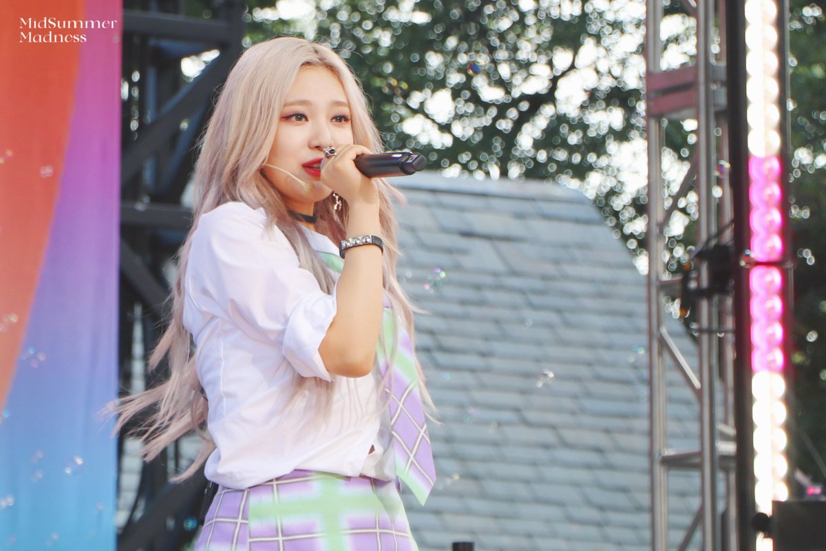 MidSummer1700's tweet photo. 220708 GMA

#NINGNING #닝닝 #aespa #에스파 https://t.co/Ml23zR1tkT