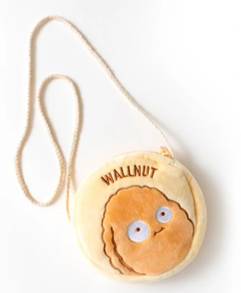 pvzplush's tweet photo. Wall-nut Handbag - Maiou Culture Communication (2021) https://t.co/a80TAxiNuh
