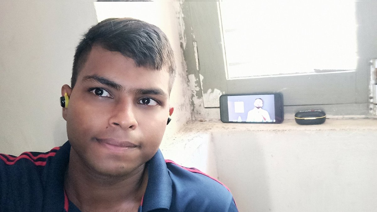 7582sk's tweet photo. I am watching your show from the city where one day cricket's first double century (200) was hitted by (Known as #master_Blaster) in 2010 #sundaywithsarthak #sundayshow #Sarthakgoswamii @SarthakGoswamii https://t.co/JDEq3k0oTr