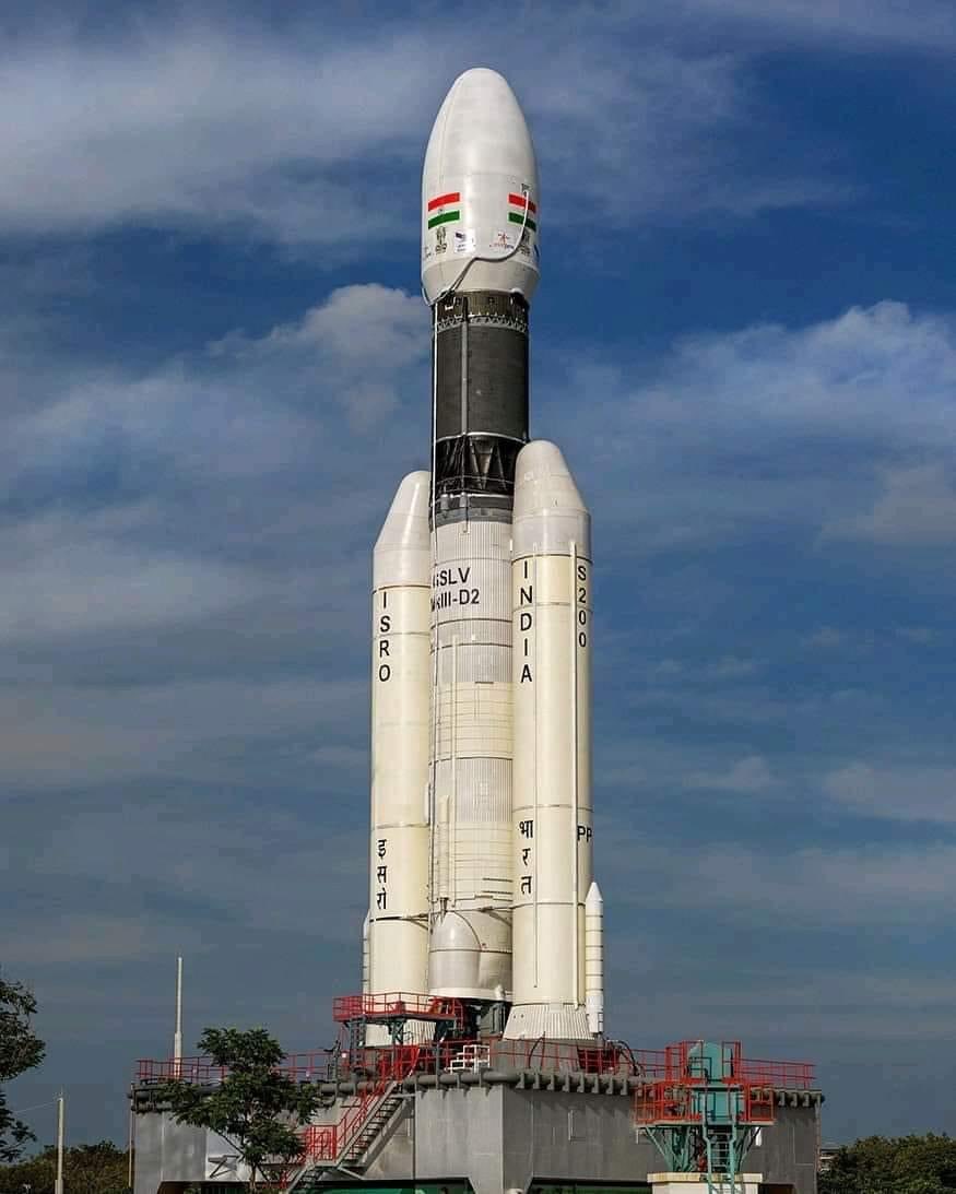 Such a beautiful picture. 

This fills us all with immense pride.

#ISRO