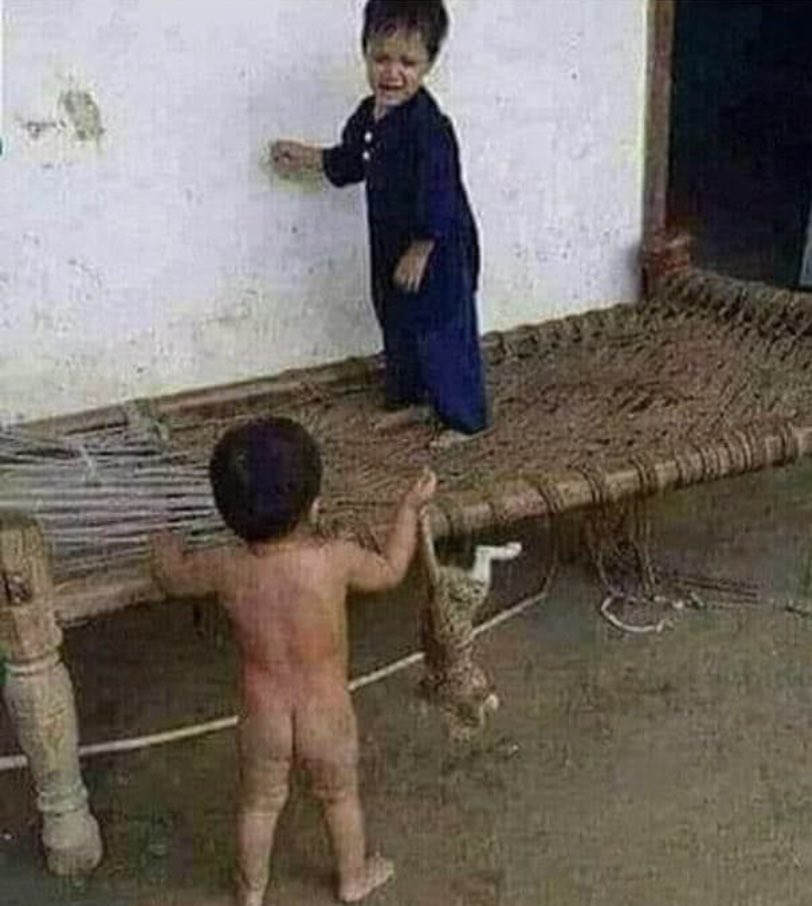 सरिफ लोगों को ऐसे ही डराया जाता रहा है , बदमास तो पहले से ही नंगा है