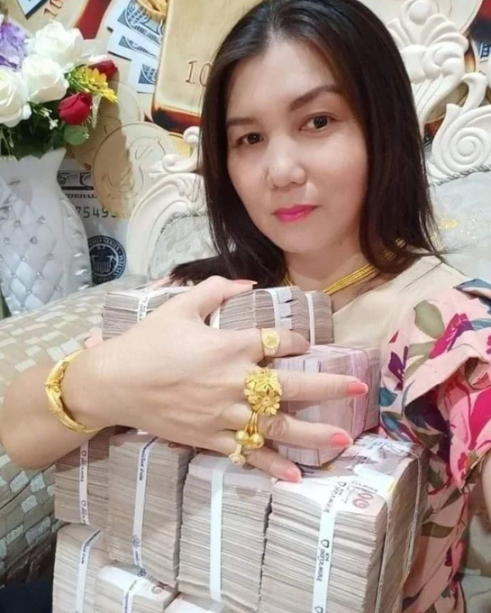 ดอกรัก @447ieaqj tweet media
