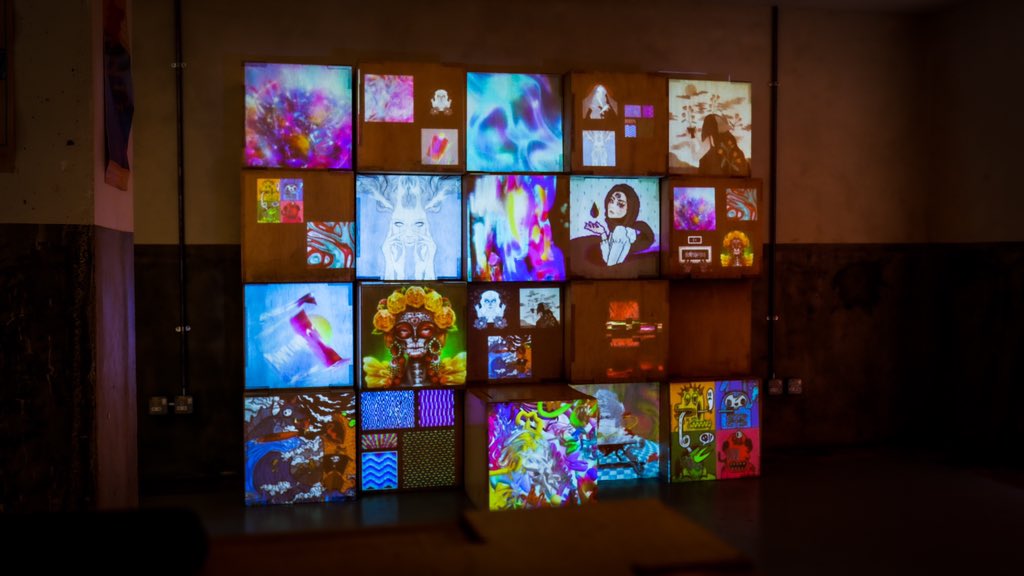 wearefilamen's tweet photo. Digiverse by @nfxt.io at @stayatmomos
featuring:
@hellofaten @ardacadabrahh @amir_hamz_ @AzyanDraws @tujugila @mumu_thestan @fizahrah @izealist @lakarumbi and many more digital artist.
#cryptoart #digitalart #projectionmapping #interactivemapping #nfxt #senikripto https://t.co/RiKv2a23ng