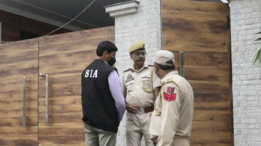 CellJammu's tweet photo. #Delhi-controlled #SIA conducts raids at multiple locations in #IIOJK
The searches are also underway in #Palpora, #Parimpora, #Noorbagh and Residency road areas of #Srinagar https://t.co/pZcxFL5n6x