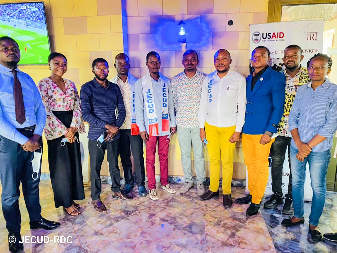 JECUD_RDC_'s tweet photo. #RDC_KINSHASA_JECUDRDC
Un nouveau vent souffle au sein de l'ONG JECUD-RDC. Une réunion de prise de conscience, de recadrage et de vision pour le Développement personnel et communautaire.
@Sambey_BEYA_B 
@DeniseNyakeru 
@FelixTshisekedi 
@UNICEFDRC https://t.co/JfBUvVXqXh