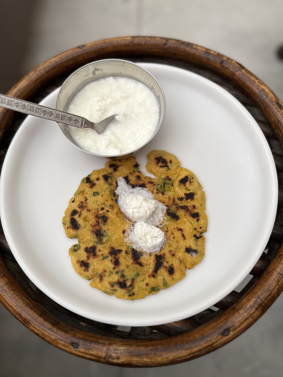 navkendarsingh's tweet photo. This is life !!! Fight me 👊🏼 #makkidiroti #whitebutter #homemadedahi https://t.co/KvW2gsGtHa
