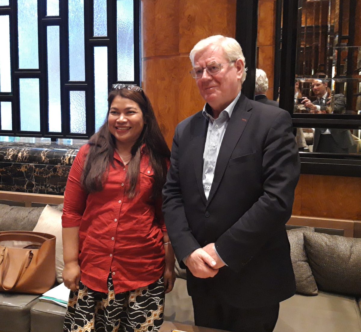 Just arrived in #Indonesia and discussed with @Wahyuningrum of @AICHRIndonesia, the EU-ASEAN Policy Dialogue on #HumanRights, which is starting tomorrow here in Jakarta.