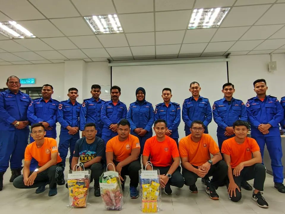 Angkatan Pertahanan Awam Malaysia (APM) tweet media